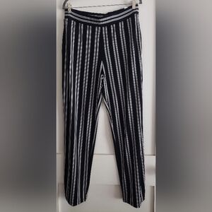 Susan Graver Pants, Size M, never used